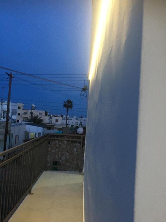 Ellenapa Apts & Appartement *