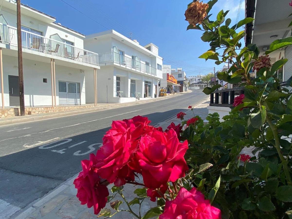 Ellenapa Apts & Appartement
