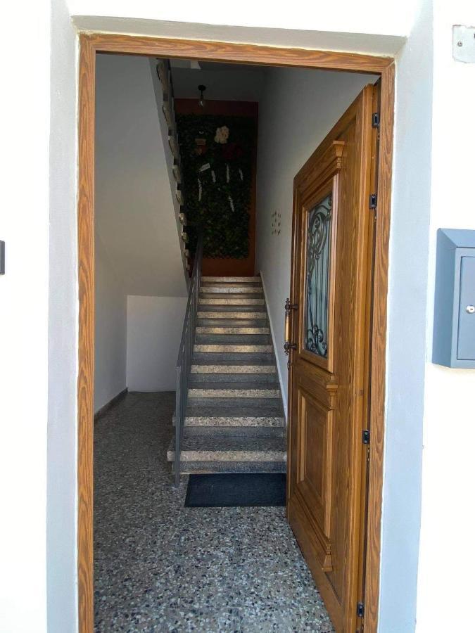 Ellenapa Apts & * Ayía Nápa