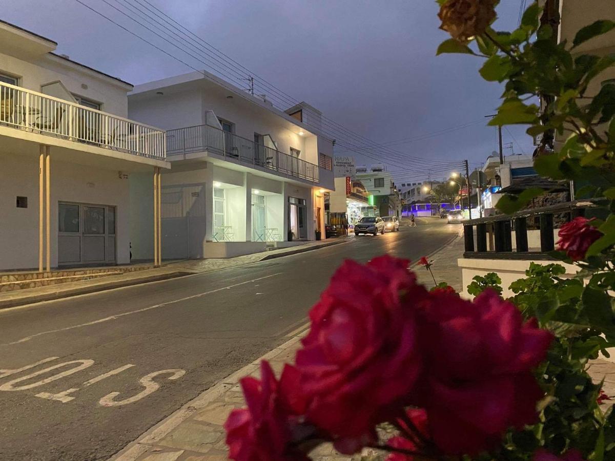 Ellenapa Apts & * Ayía Nápa